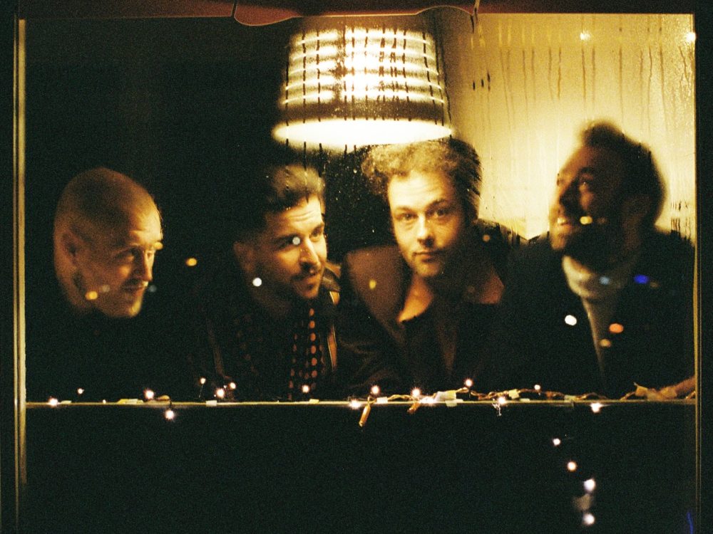 FAV2 Dawn Brothers door Latoya van der Meeren